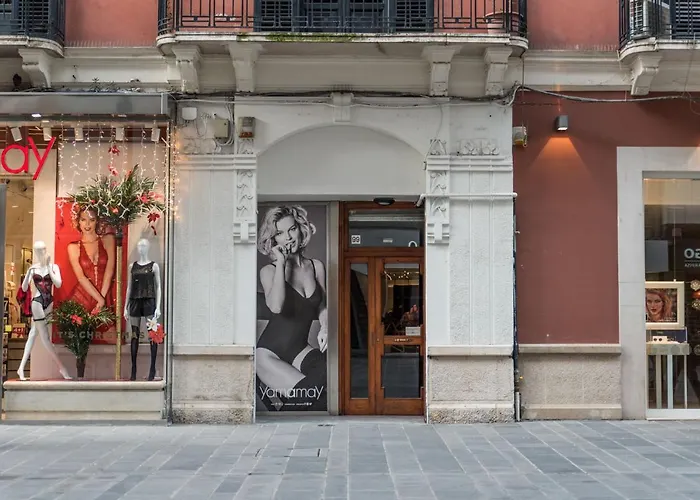 Pensionat Fourooms - Sparano 4*